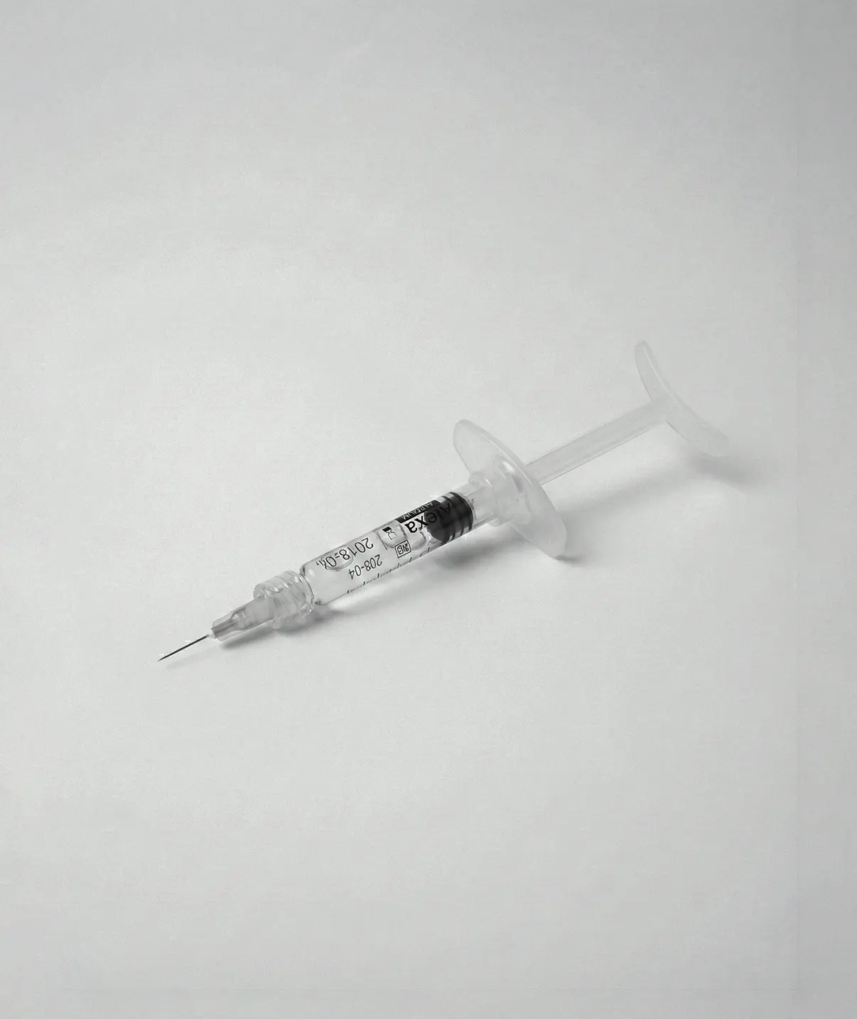 Hyalual Alexa Medium syringe.webp